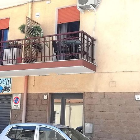 A Casa Di Giulia B&B Alghero Bagian luar foto