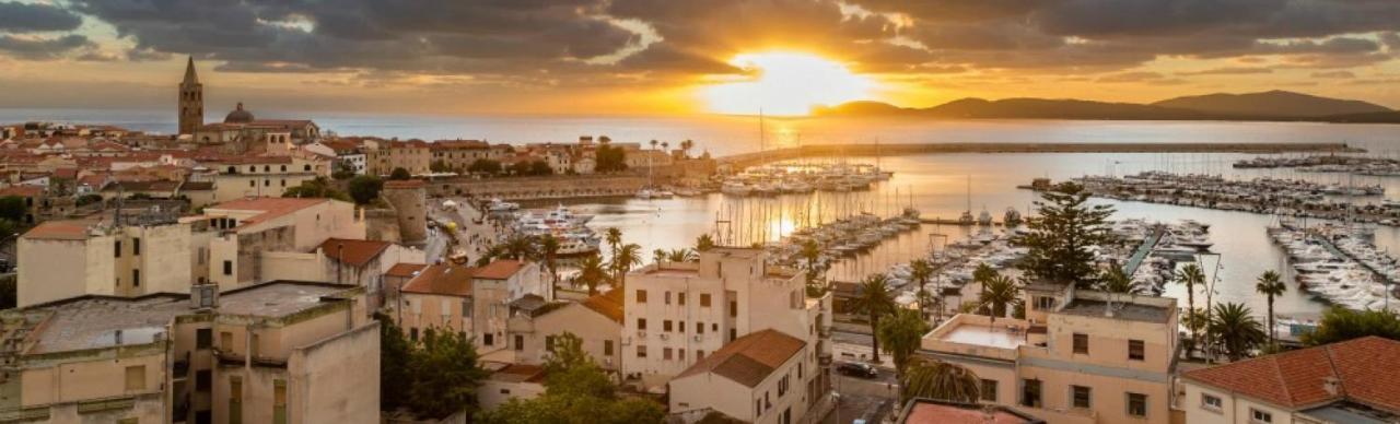 A Casa Di Giulia B&B Alghero Bagian luar foto